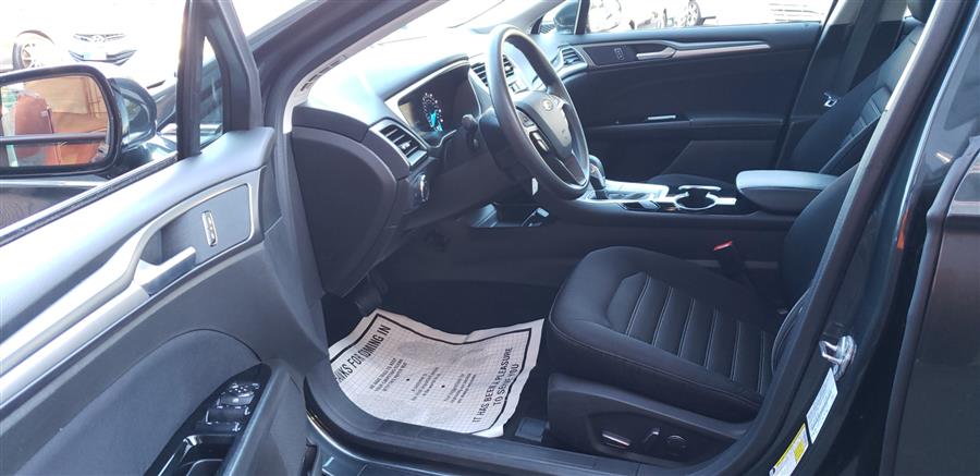 2015 Ford Fusion 4dr Sdn SE FWD, available for sale in Waterbury, Connecticut | National Auto Brokers, Inc.. Waterbury, Connecticut 2015 Ford Fusion 4dr Sdn SE FWD, available for sale in Waterbury, Connecticut | National Auto Brokers, Inc.. Waterbury, Connecticut