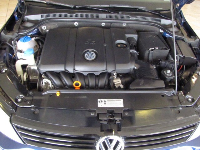 2012 Volkswagen Jetta Sedan 4dr Auto 2.5L SE, available for sale in Placentia, California | Auto Network Group Inc. Placentia, California 2012 Volkswagen Jetta Sedan 4dr Auto 2.5L SE, available for sale in Placentia, California | Auto Network Group Inc. Placentia, California