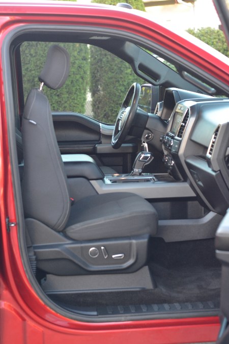 2016 Ford F-150 4WD SuperCrew 145" XLT, available for sale in Ashland, Massachusetts | New Beginning Auto Service Inc. Ashland, Massachusetts 2016 Ford F-150 4WD SuperCrew 145" XLT, available for sale in Ashland, Massachusetts | New Beginning Auto Service Inc. Ashland, Massachusetts