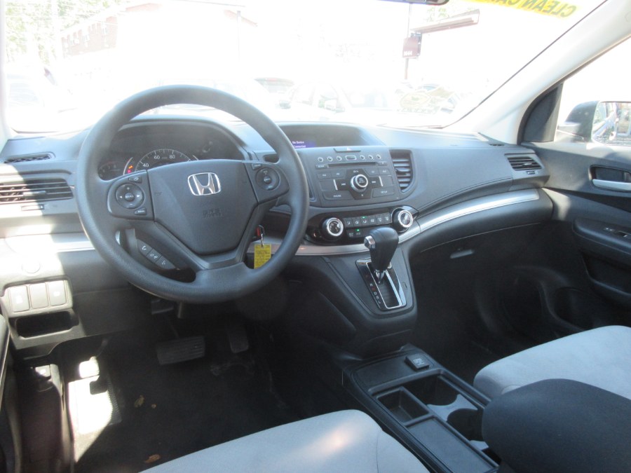 The 2015 Honda CR-V AWD 5dr LX