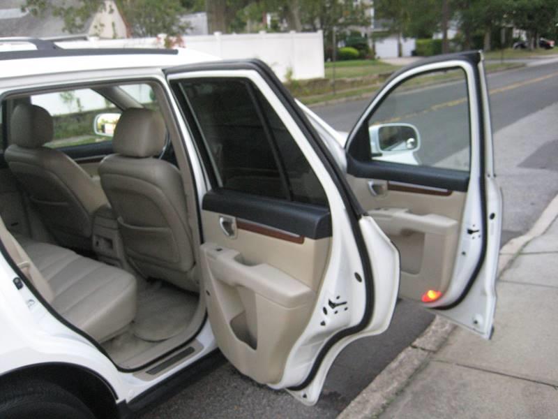 2009 Hyundai Santa Fe Limited 4dr SUV, available for sale in Massapequa, New York | Rite Choice Auto Inc.. Massapequa, New York 2009 Hyundai Santa Fe Limited 4dr SUV, available for sale in Massapequa, New York | Rite Choice Auto Inc.. Massapequa, New York