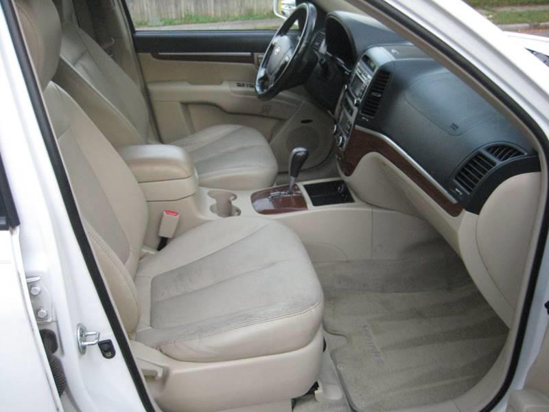 2009 Hyundai Santa Fe Limited 4dr SUV, available for sale in Massapequa, New York | Rite Choice Auto Inc.. Massapequa, New York 2009 Hyundai Santa Fe Limited 4dr SUV, available for sale in Massapequa, New York | Rite Choice Auto Inc.. Massapequa, New York
