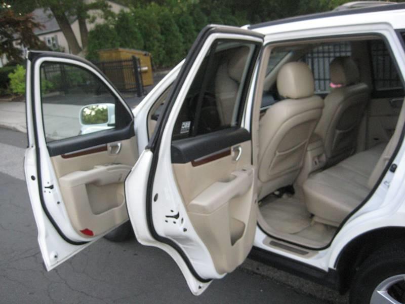 2009 Hyundai Santa Fe Limited 4dr SUV, available for sale in Massapequa, New York | Rite Choice Auto Inc.. Massapequa, New York 2009 Hyundai Santa Fe Limited 4dr SUV, available for sale in Massapequa, New York | Rite Choice Auto Inc.. Massapequa, New York