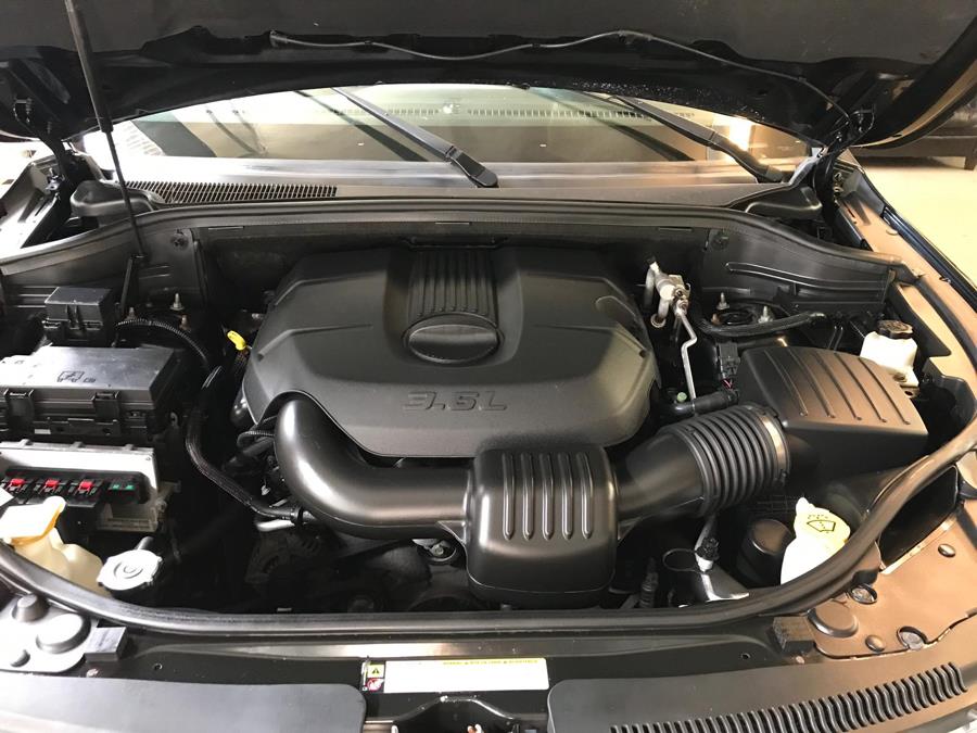 2011 Jeep Grand Cherokee 4WD 4dr Laredo, available for sale in Danbury, Connecticut | Safe Used Auto Sales LLC. Danbury, Connecticut 2011 Jeep Grand Cherokee 4WD 4dr Laredo, available for sale in Danbury, Connecticut | Safe Used Auto Sales LLC. Danbury, Connecticut