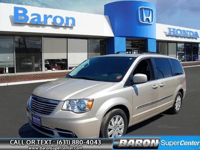 2015 Chrysler Town & Country Touring, available for sale in Patchogue, New York | Baron Supercenter. Patchogue, New York