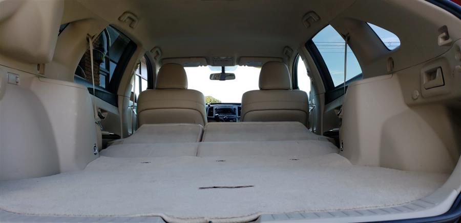 2011 Toyota Venza 4dr Wgn V6 AWD, available for sale in Waterbury, Connecticut | National Auto Brokers, Inc.. Waterbury, Connecticut 2011 Toyota Venza 4dr Wgn V6 AWD, available for sale in Waterbury, Connecticut | National Auto Brokers, Inc.. Waterbury, Connecticut