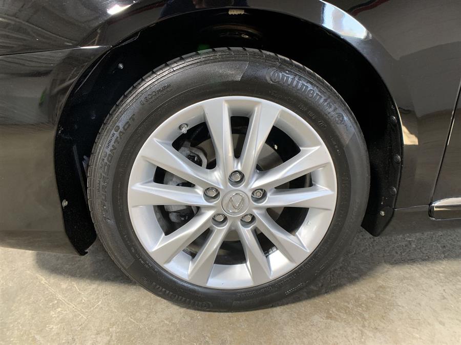 2010 Lexus ES 350 4dr Sdn, available for sale in Stratford, Connecticut | Wiz Leasing Inc. Stratford, Connecticut 2010 Lexus ES 350 4dr Sdn, available for sale in Stratford, Connecticut | Wiz Leasing Inc. Stratford, Connecticut