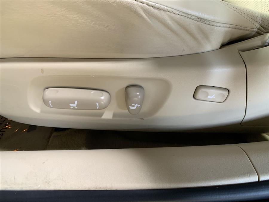 2010 Lexus ES 350 4dr Sdn, available for sale in Stratford, Connecticut | Wiz Leasing Inc. Stratford, Connecticut 2010 Lexus ES 350 4dr Sdn, available for sale in Stratford, Connecticut | Wiz Leasing Inc. Stratford, Connecticut