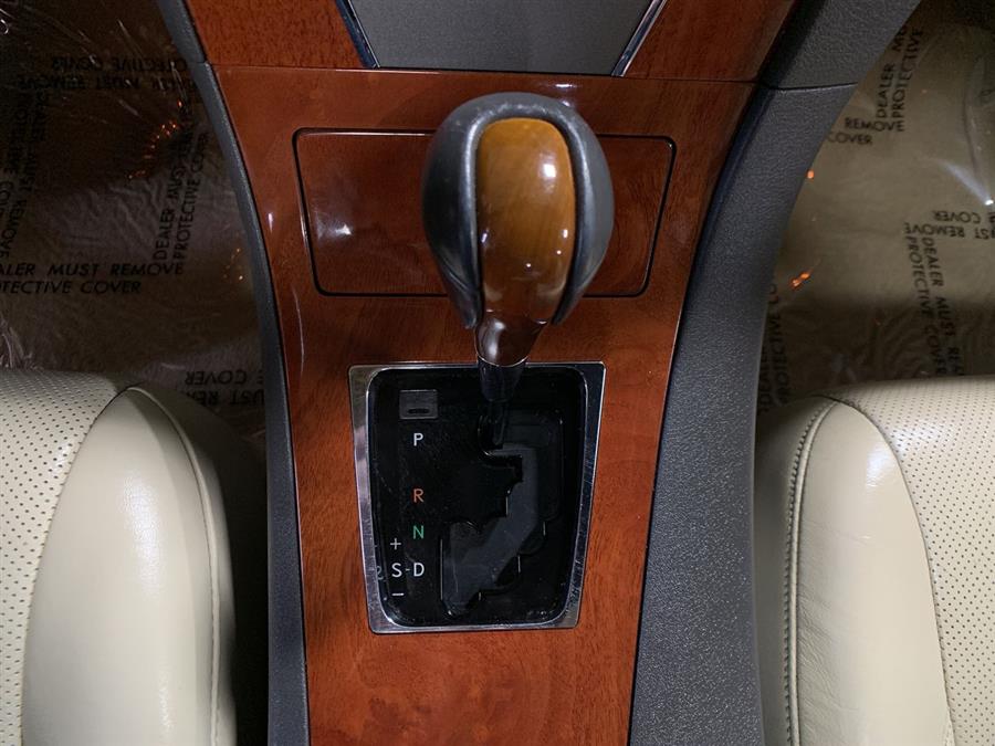 2010 Lexus ES 350 4dr Sdn, available for sale in Stratford, Connecticut | Wiz Leasing Inc. Stratford, Connecticut 2010 Lexus ES 350 4dr Sdn, available for sale in Stratford, Connecticut | Wiz Leasing Inc. Stratford, Connecticut