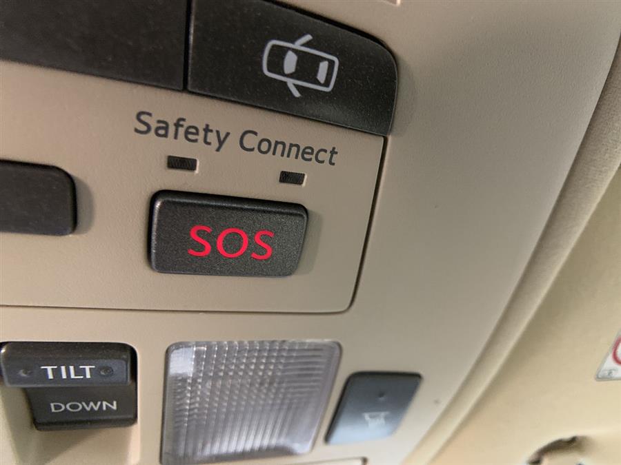 2010 Lexus ES 350 4dr Sdn, available for sale in Stratford, Connecticut | Wiz Leasing Inc. Stratford, Connecticut 2010 Lexus ES 350 4dr Sdn, available for sale in Stratford, Connecticut | Wiz Leasing Inc. Stratford, Connecticut