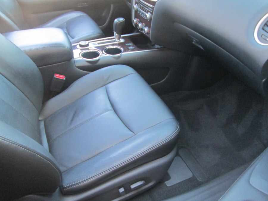 2013 Nissan Pathfinder 4WD 4dr SV, available for sale in Levittown, Pennsylvania | Levittown Auto. Levittown, Pennsylvania 2013 Nissan Pathfinder 4WD 4dr SV, available for sale in Levittown, Pennsylvania | Levittown Auto. Levittown, Pennsylvania