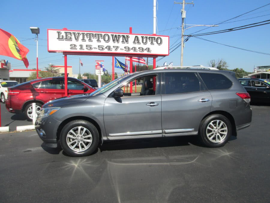 2013 Nissan Pathfinder 4WD 4dr SV, available for sale in Levittown, Pennsylvania | Levittown Auto. Levittown, Pennsylvania