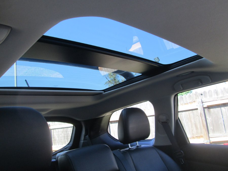 2013 Nissan Pathfinder 4WD 4dr SV, available for sale in Levittown, Pennsylvania | Levittown Auto. Levittown, Pennsylvania 2013 Nissan Pathfinder 4WD 4dr SV, available for sale in Levittown, Pennsylvania | Levittown Auto. Levittown, Pennsylvania