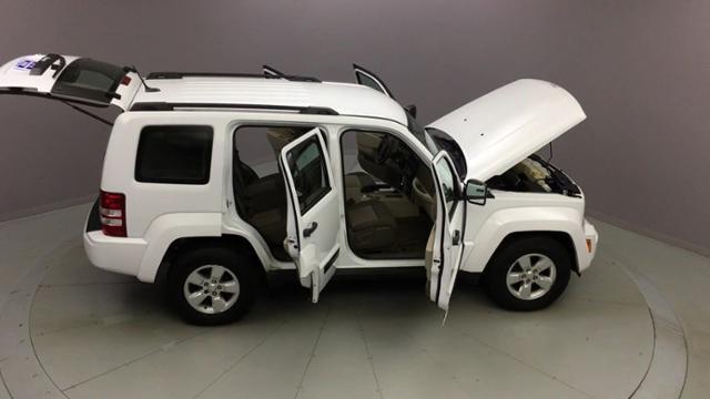 2012 Jeep Liberty 4WD 4dr Sport, available for sale in Naugatuck, Connecticut | J&M Automotive Sls&Svc LLC. Naugatuck, Connecticut 2012 Jeep Liberty 4WD 4dr Sport, available for sale in Naugatuck, Connecticut | J&M Automotive Sls&Svc LLC. Naugatuck, Connecticut