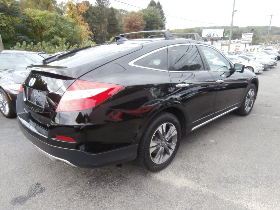 2015 Honda Crosstour 2WD V6 5dr EX-L w/Navi, available for sale in Waterbury, Connecticut | Jim Juliani Motors. Waterbury, Connecticut 2015 Honda Crosstour 2WD V6 5dr EX-L w/Navi, available for sale in Waterbury, Connecticut | Jim Juliani Motors. Waterbury, Connecticut