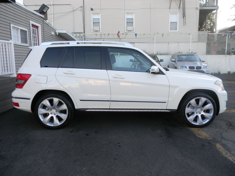 2010 Mercedes-Benz GLK-Class 4MATIC 4dr GLK350, available for sale in Paterson, New Jersey | DZ Automall. Paterson, New Jersey 2010 Mercedes-Benz GLK-Class 4MATIC 4dr GLK350, available for sale in Paterson, New Jersey | DZ Automall. Paterson, New Jersey