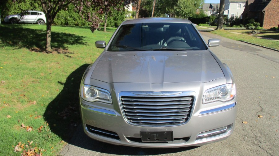 2014 Chrysler 300 4dr Sdn RWD, available for sale in Bronx, New York | TNT Auto Sales USA inc. Bronx, New York 2014 Chrysler 300 4dr Sdn RWD, available for sale in Bronx, New York | TNT Auto Sales USA inc. Bronx, New York