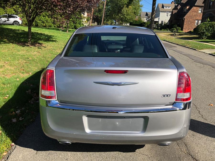 2014 Chrysler 300 4dr Sdn RWD, available for sale in Bronx, New York | TNT Auto Sales USA inc. Bronx, New York 2014 Chrysler 300 4dr Sdn RWD, available for sale in Bronx, New York | TNT Auto Sales USA inc. Bronx, New York