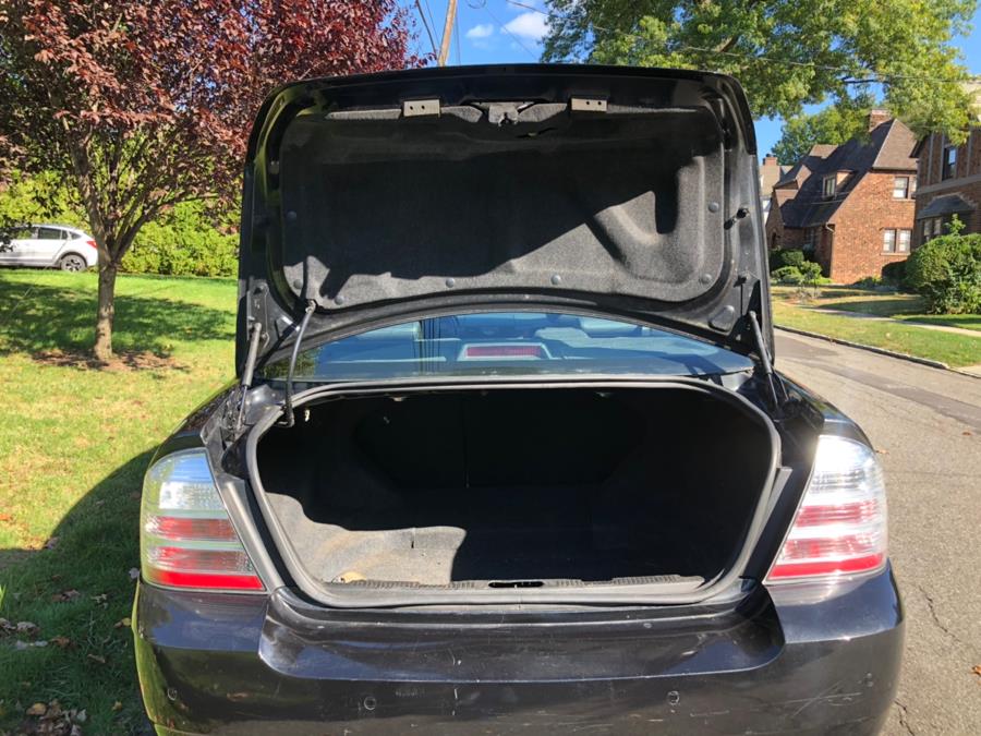 2009 Ford Taurus 4dr Sdn SE FWD, available for sale in Bronx, New York | TNT Auto Sales USA inc. Bronx, New York 2009 Ford Taurus 4dr Sdn SE FWD, available for sale in Bronx, New York | TNT Auto Sales USA inc. Bronx, New York