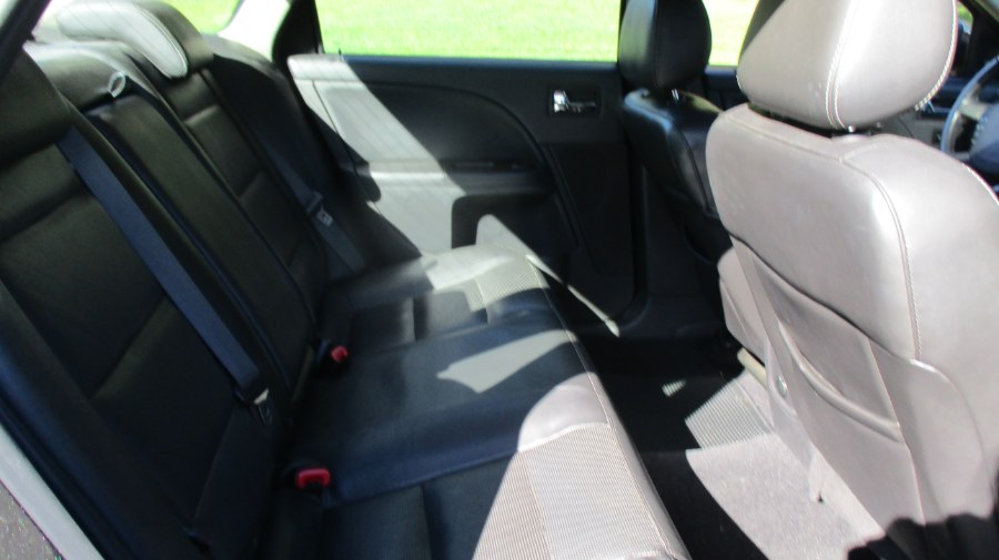 2009 Ford Taurus 4dr Sdn SE FWD, available for sale in Bronx, New York | TNT Auto Sales USA inc. Bronx, New York 2009 Ford Taurus 4dr Sdn SE FWD, available for sale in Bronx, New York | TNT Auto Sales USA inc. Bronx, New York