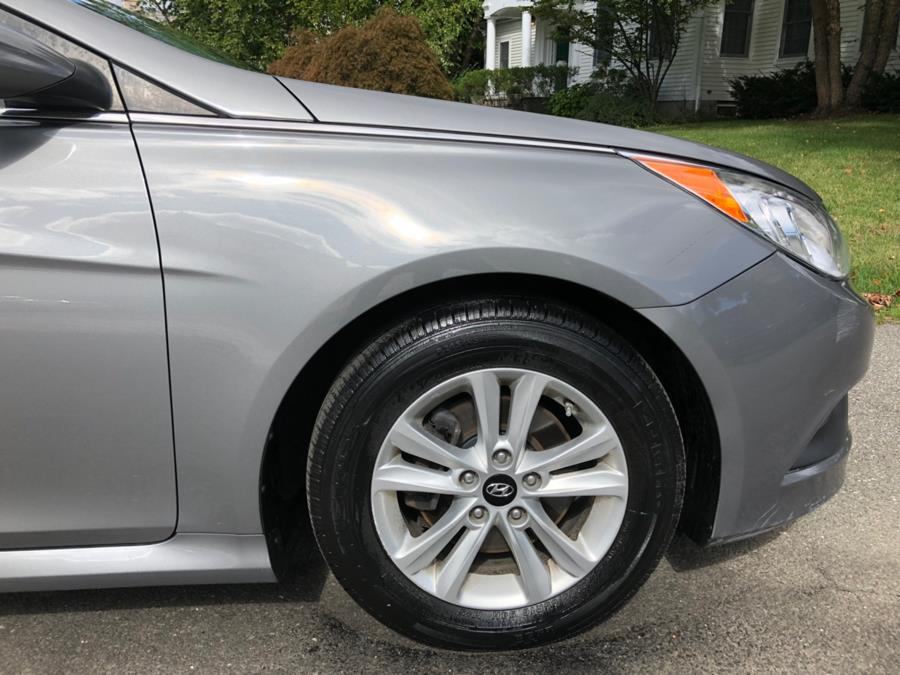 2014 Hyundai Sonata 4dr Sdn 2.4L Auto GLS, available for sale in Bronx, New York | TNT Auto Sales USA inc. Bronx, New York 2014 Hyundai Sonata 4dr Sdn 2.4L Auto GLS, available for sale in Bronx, New York | TNT Auto Sales USA inc. Bronx, New York