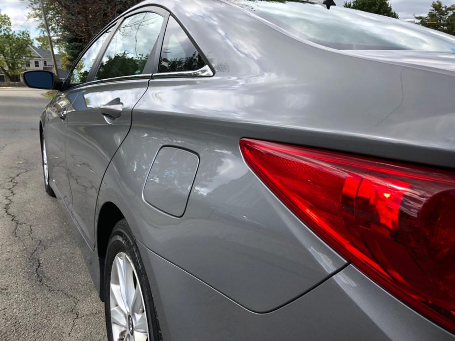 2014 Hyundai Sonata 4dr Sdn 2.4L Auto GLS, available for sale in Bronx, New York | TNT Auto Sales USA inc. Bronx, New York 2014 Hyundai Sonata 4dr Sdn 2.4L Auto GLS, available for sale in Bronx, New York | TNT Auto Sales USA inc. Bronx, New York