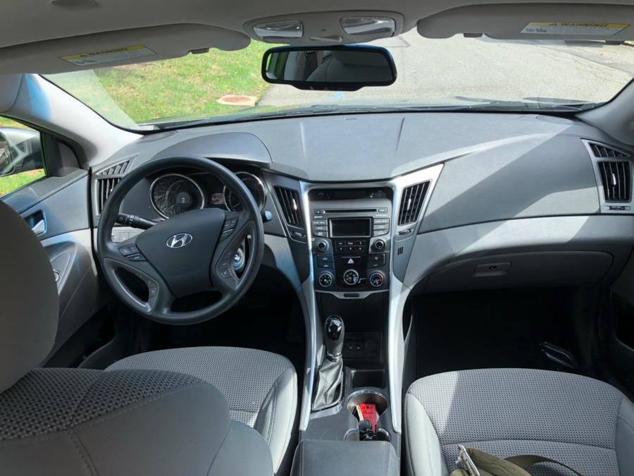 2014 Hyundai Sonata 4dr Sdn 2.4L Auto GLS, available for sale in Bronx, New York | TNT Auto Sales USA inc. Bronx, New York 2014 Hyundai Sonata 4dr Sdn 2.4L Auto GLS, available for sale in Bronx, New York | TNT Auto Sales USA inc. Bronx, New York