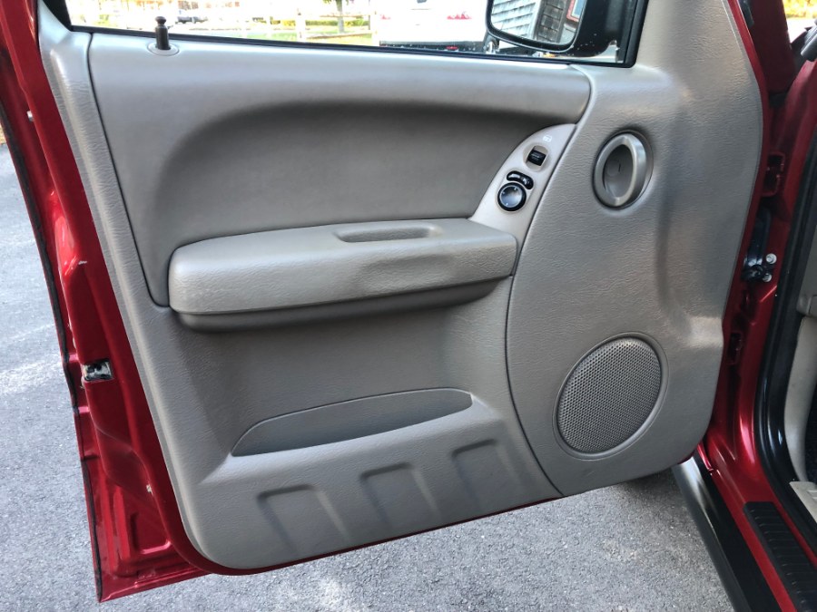 2006 Jeep Liberty 4dr Renegade 4WD, available for sale in Suffield, Connecticut | Suffield Auto LLC. Suffield, Connecticut 2006 Jeep Liberty 4dr Renegade 4WD, available for sale in Suffield, Connecticut | Suffield Auto LLC. Suffield, Connecticut