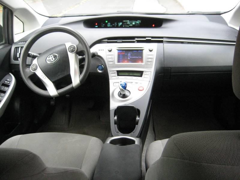 2014 Toyota Prius Two 4dr Hatchback, available for sale in Massapequa, New York | Rite Choice Auto Inc.. Massapequa, New York 2014 Toyota Prius Two 4dr Hatchback, available for sale in Massapequa, New York | Rite Choice Auto Inc.. Massapequa, New York