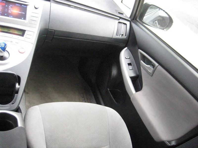2014 Toyota Prius Two 4dr Hatchback, available for sale in Massapequa, New York | Rite Choice Auto Inc.. Massapequa, New York 2014 Toyota Prius Two 4dr Hatchback, available for sale in Massapequa, New York | Rite Choice Auto Inc.. Massapequa, New York