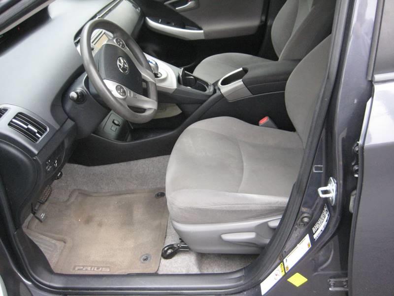 2014 Toyota Prius Two 4dr Hatchback, available for sale in Massapequa, New York | Rite Choice Auto Inc.. Massapequa, New York 2014 Toyota Prius Two 4dr Hatchback, available for sale in Massapequa, New York | Rite Choice Auto Inc.. Massapequa, New York