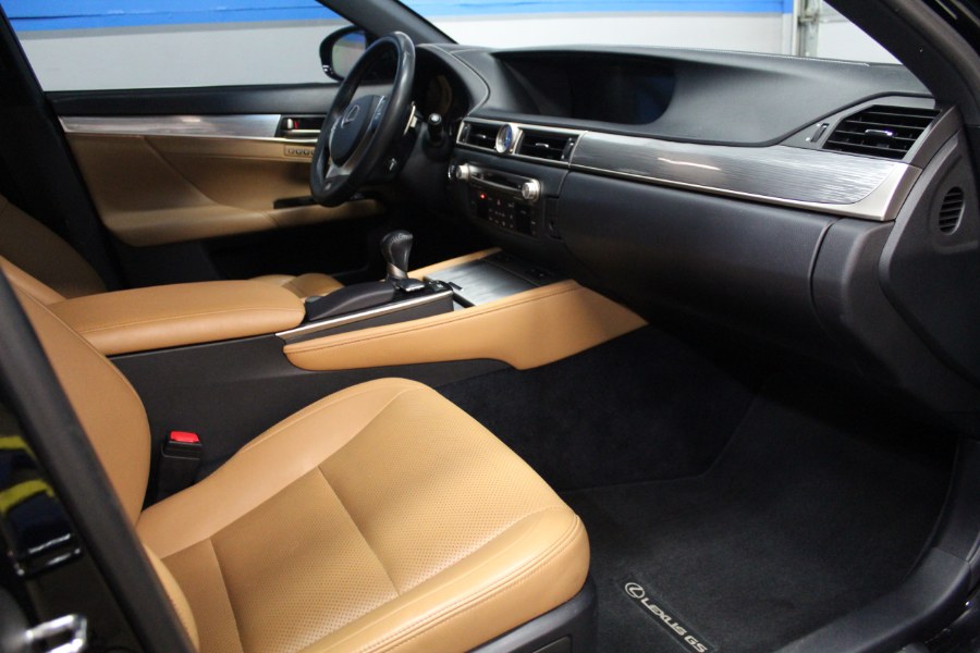 2013 Lexus GS 350 4dr Sdn AWD, available for sale in Farmington, Connecticut | Driving Image Imports LLC. Farmington, Connecticut 2013 Lexus GS 350 4dr Sdn AWD, available for sale in Farmington, Connecticut | Driving Image Imports LLC. Farmington, Connecticut