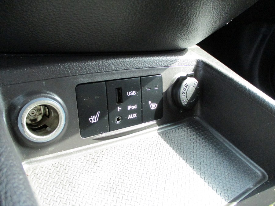 2011 Hyundai Santa Fe AWD 4dr V6 Auto SE, available for sale in Massapequa, New York | South Shore Auto Brokers & Sales. Massapequa, New York 2011 Hyundai Santa Fe AWD 4dr V6 Auto SE, available for sale in Massapequa, New York | South Shore Auto Brokers & Sales. Massapequa, New York