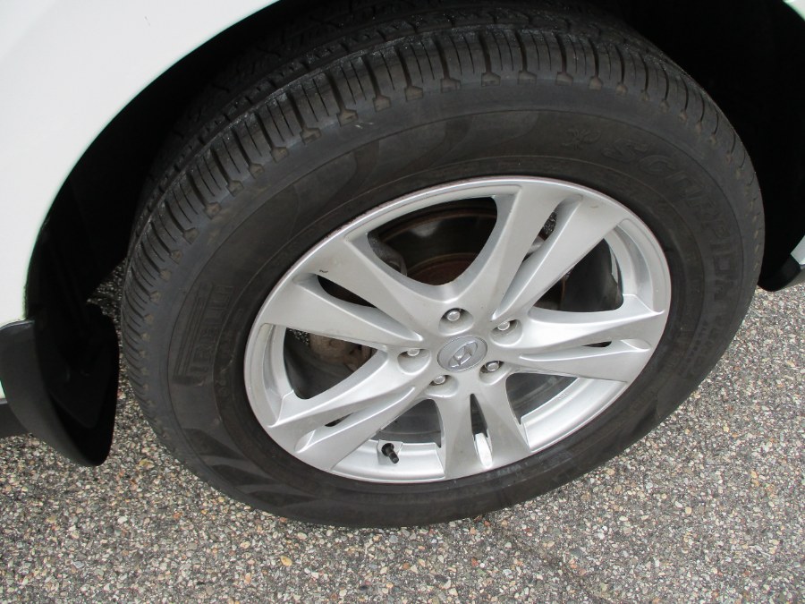 2011 Hyundai Santa Fe AWD 4dr V6 Auto SE, available for sale in Massapequa, New York | South Shore Auto Brokers & Sales. Massapequa, New York 2011 Hyundai Santa Fe AWD 4dr V6 Auto SE, available for sale in Massapequa, New York | South Shore Auto Brokers & Sales. Massapequa, New York