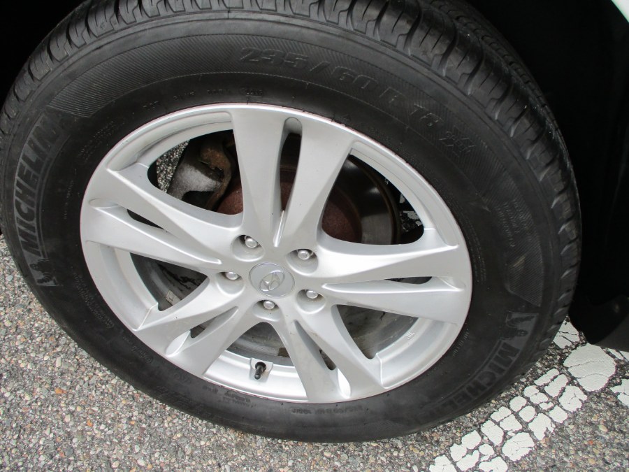 2011 Hyundai Santa Fe AWD 4dr V6 Auto SE, available for sale in Massapequa, New York | South Shore Auto Brokers & Sales. Massapequa, New York 2011 Hyundai Santa Fe AWD 4dr V6 Auto SE, available for sale in Massapequa, New York | South Shore Auto Brokers & Sales. Massapequa, New York