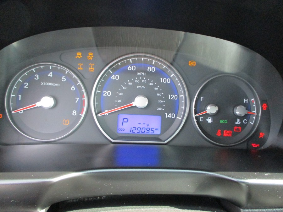 2011 Hyundai Santa Fe AWD 4dr V6 Auto SE, available for sale in Massapequa, New York | South Shore Auto Brokers & Sales. Massapequa, New York 2011 Hyundai Santa Fe AWD 4dr V6 Auto SE, available for sale in Massapequa, New York | South Shore Auto Brokers & Sales. Massapequa, New York