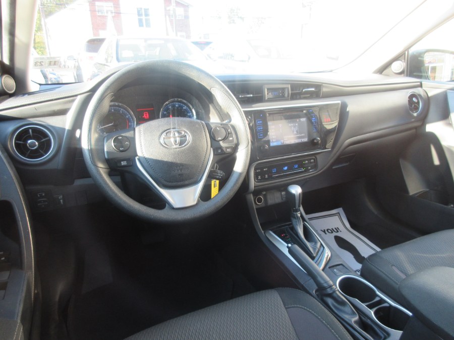 2018 Toyota Corolla LE CVT (Natl) photo