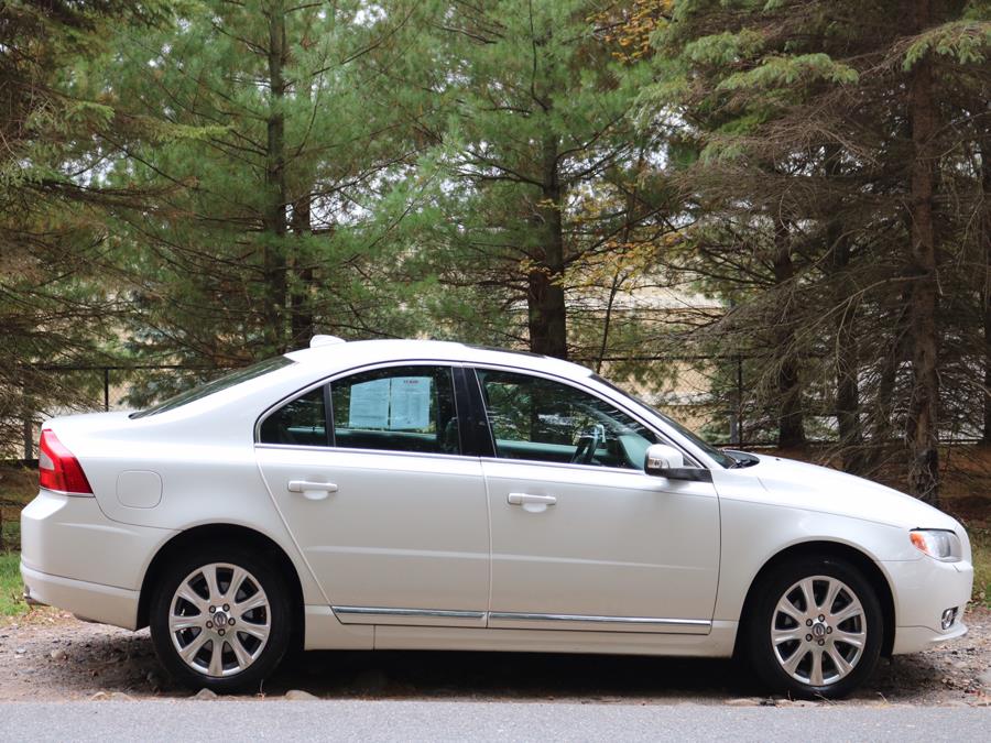 2010 Volvo S80 4dr Sdn I6 FWD, available for sale in Canton , Connecticut | Bach Motor Cars. Canton , Connecticut