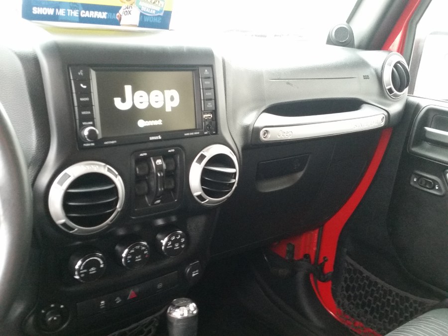 2012 Jeep Wrangler Unlimited 4WD 4dr Sahara, available for sale in Berlin, Connecticut | Action Automotive. Berlin, Connecticut 2012 Jeep Wrangler Unlimited 4WD 4dr Sahara, available for sale in Berlin, Connecticut | Action Automotive. Berlin, Connecticut