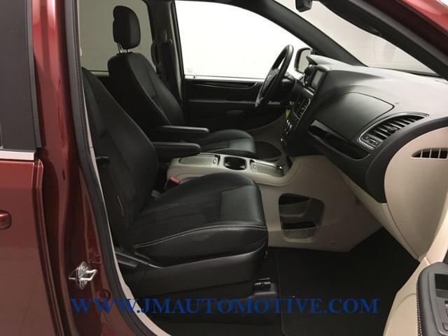 2019 Dodge Grand Caravan SXT Wagon, available for sale in Naugatuck, Connecticut | J&M Automotive Sls&Svc LLC. Naugatuck, Connecticut 2019 Dodge Grand Caravan SXT Wagon, available for sale in Naugatuck, Connecticut | J&M Automotive Sls&Svc LLC. Naugatuck, Connecticut
