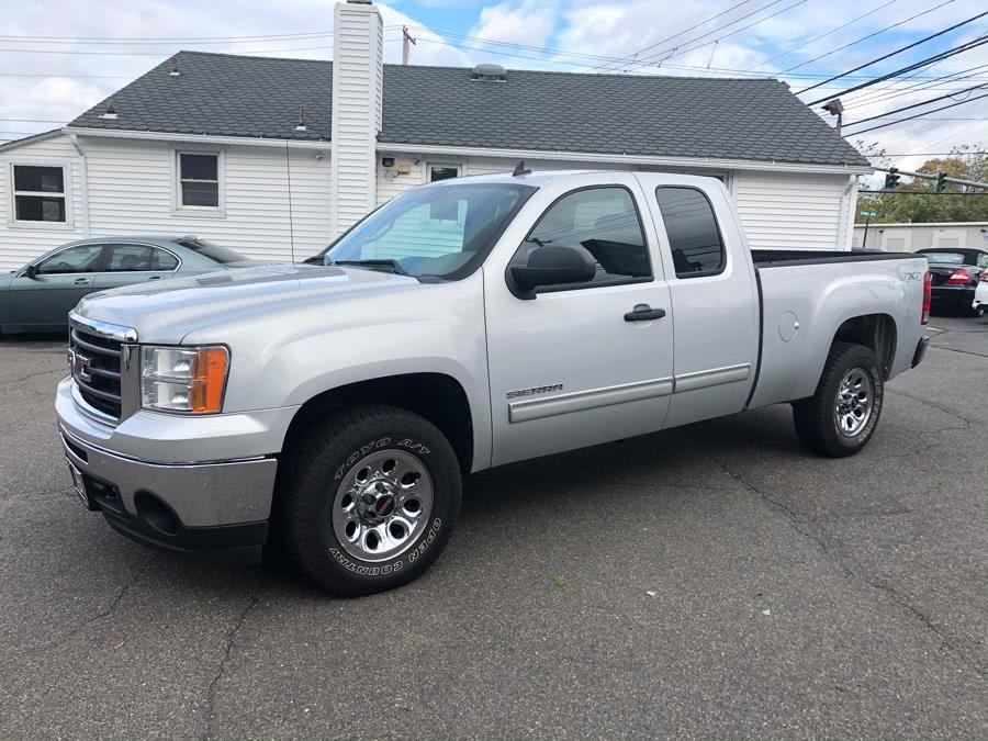 2011 GMC Sierra 1500 4WD Ext Cab 143.5" SL, available for sale in Milford, Connecticut | Chip's Auto Sales Inc. Milford, Connecticut