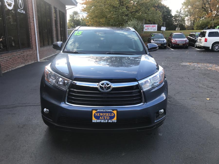 Used Toyota Highlander AWD 4dr V6 XLE (Natl) 2015 | Newfield Auto Sales. Middletown, Connecticut Used Toyota Highlander AWD 4dr V6 XLE (Natl) 2015 | Newfield Auto Sales. Middletown, Connecticut