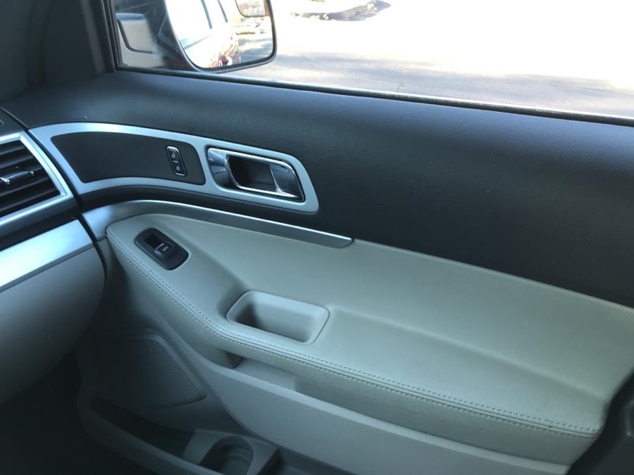 2015 Ford Explorer 4WD 4dr XLT, available for sale in Hartford, Connecticut | Lex Autos LLC. Hartford, Connecticut 2015 Ford Explorer 4WD 4dr XLT, available for sale in Hartford, Connecticut | Lex Autos LLC. Hartford, Connecticut