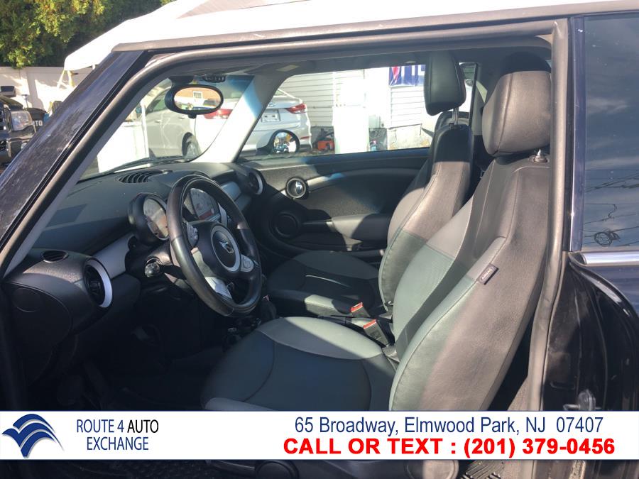 Used MINI Cooper Hardtop 2dr Cpe 2010 | Route 4 Auto Exchange. Elmwood Park, New Jersey Used MINI Cooper Hardtop 2dr Cpe 2010 | Route 4 Auto Exchange. Elmwood Park, New Jersey