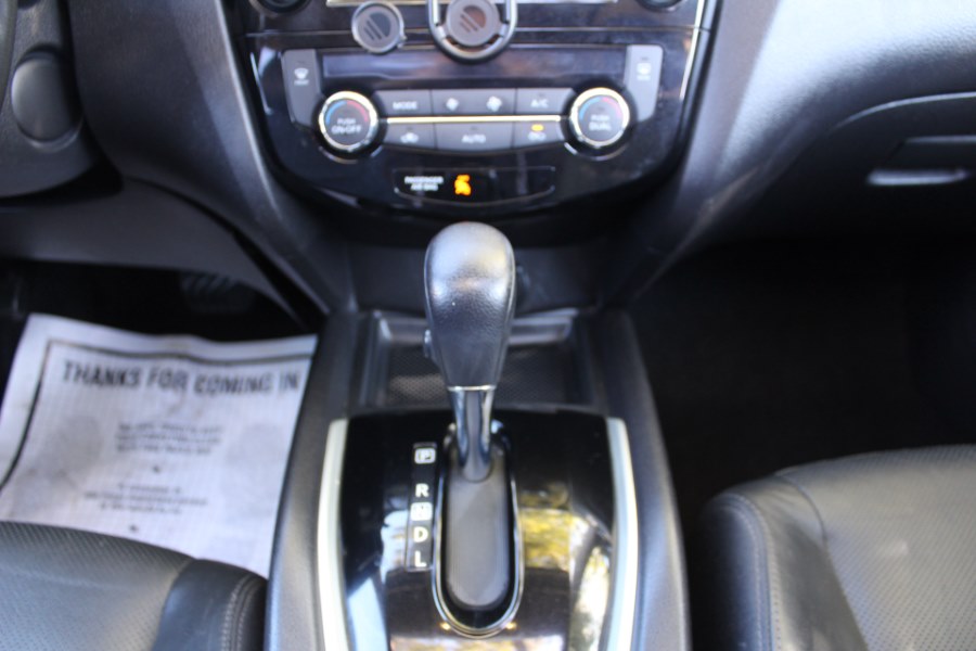 2014 Nissan Rogue AWD 4dr S, available for sale in Great Neck, New York | Great Neck Car Buyers & Sellers. Great Neck, New York 2014 Nissan Rogue AWD 4dr S, available for sale in Great Neck, New York | Great Neck Car Buyers & Sellers. Great Neck, New York