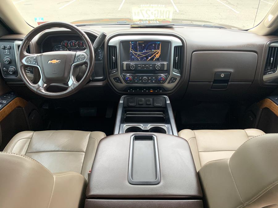 Used Chevrolet Silverado 1500 4WD Crew Cab 143.5" LTZ w/2LZ 2014 | RT Auto Center LLC. Newark, New Jersey Used Chevrolet Silverado 1500 4WD Crew Cab 143.5" LTZ w/2LZ 2014 | RT Auto Center LLC. Newark, New Jersey