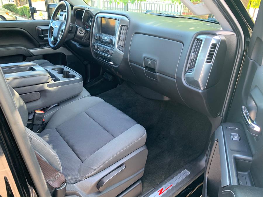 Used Chevrolet Silverado 1500 4WD Double Cab 143.5" LT w/1LT 2014 | RT Auto Center LLC. Newark, New Jersey Used Chevrolet Silverado 1500 4WD Double Cab 143.5" LT w/1LT 2014 | RT Auto Center LLC. Newark, New Jersey
