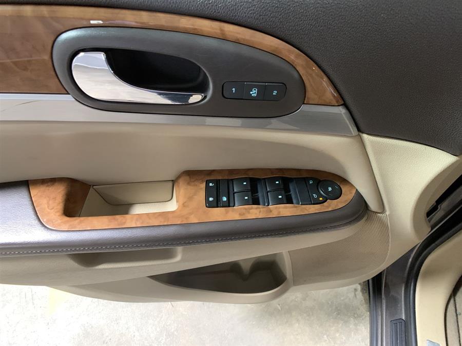 2012 Buick Enclave AWD 4dr Leather, available for sale in Stratford, Connecticut | Wiz Leasing Inc. Stratford, Connecticut 2012 Buick Enclave AWD 4dr Leather, available for sale in Stratford, Connecticut | Wiz Leasing Inc. Stratford, Connecticut