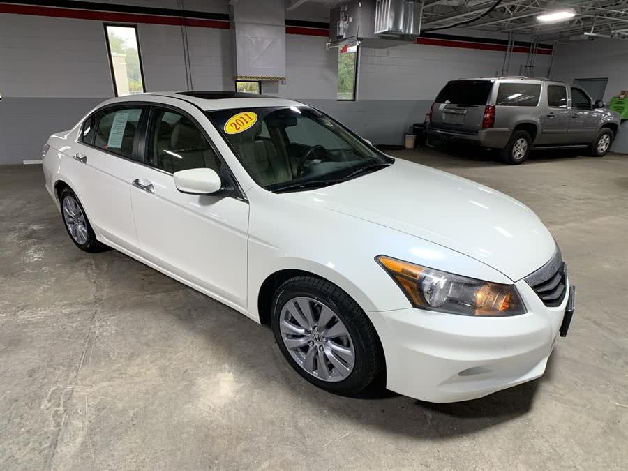 2011 Honda Accord Sdn 4dr V6 Auto EX-L w/Navi, available for sale in Stratford, Connecticut | Wiz Leasing Inc. Stratford, Connecticut
