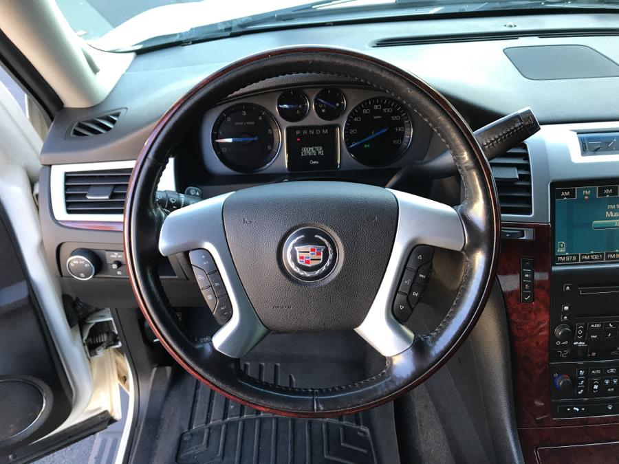 2008 Cadillac Escalade AWD 4dr, available for sale in Hartford, Connecticut | Lex Autos LLC. Hartford, Connecticut 2008 Cadillac Escalade AWD 4dr, available for sale in Hartford, Connecticut | Lex Autos LLC. Hartford, Connecticut